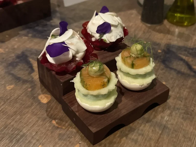 Amuse Macarons