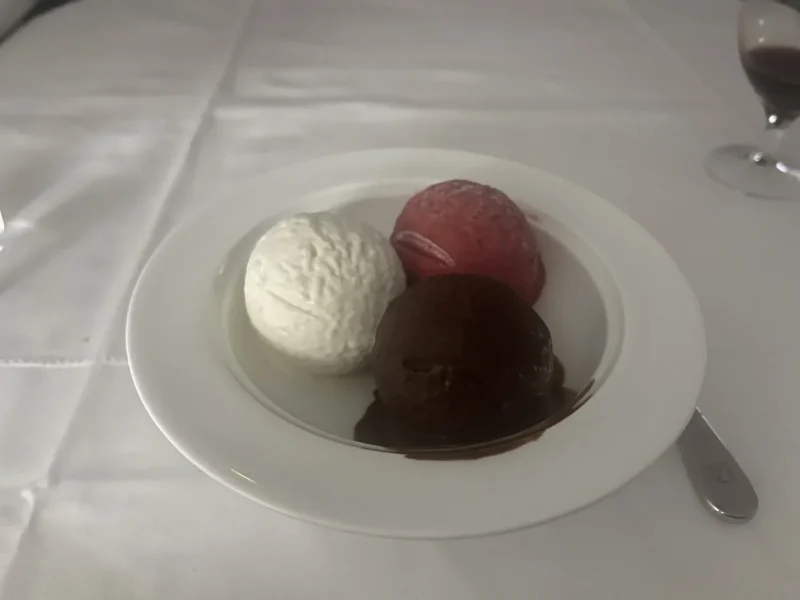 Tja 3 bolletjes, het is wat het is