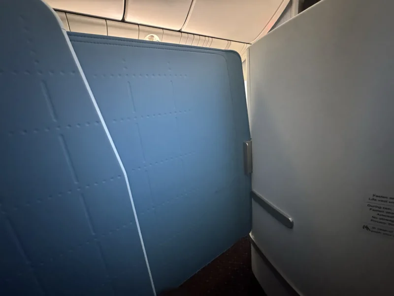 De nieuwe KLM Business class stoel met schuifdeur